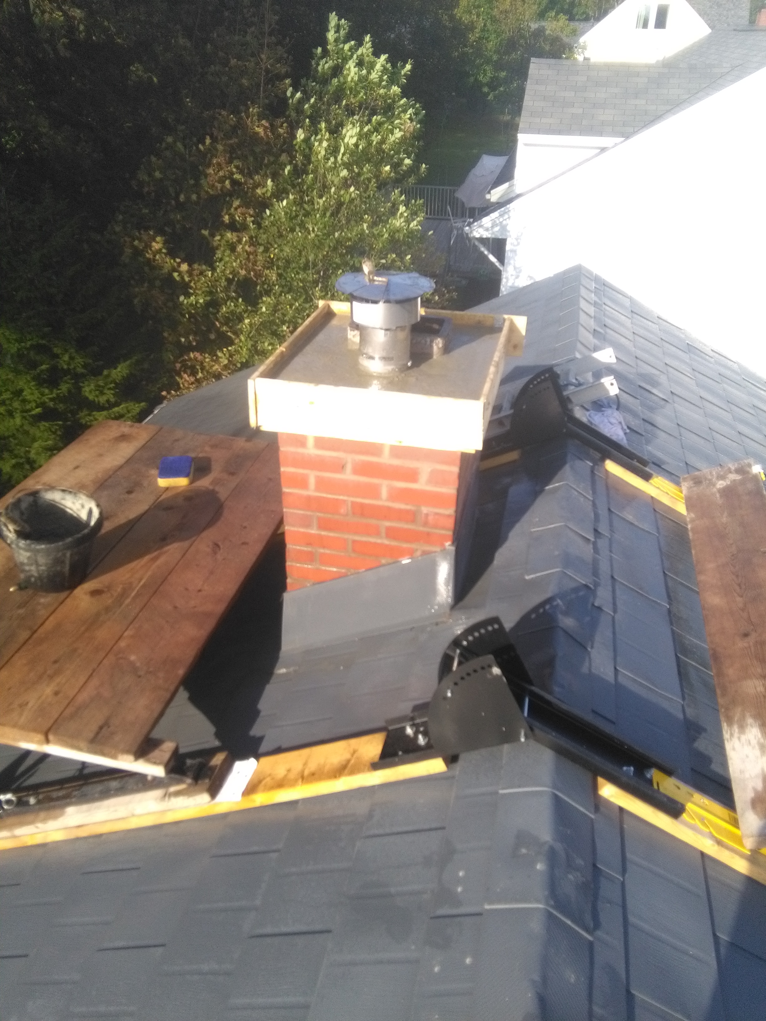image of chimney liner installation services completed in Halifax-Dartmouth Regional Municipality by Pro Chimney Services based in Halifax, NS servicing all of the Halifax-Dartmouth Regional Municipality, Bedford, Sackville, Mount Uniacke, Windsor, Hantsport , Wolfville, Kentville, Chester, Mahone Bay, Lunenburg, Bridgewater, Liverpool, Fall River, Wellington, Enfield, Elmsdale, Brookfield, Truro, Musquodoboit Harbour & surrounding areas.